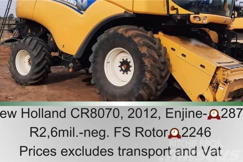 New Holland CR 8070 - 2246 rotor hours Egyéb