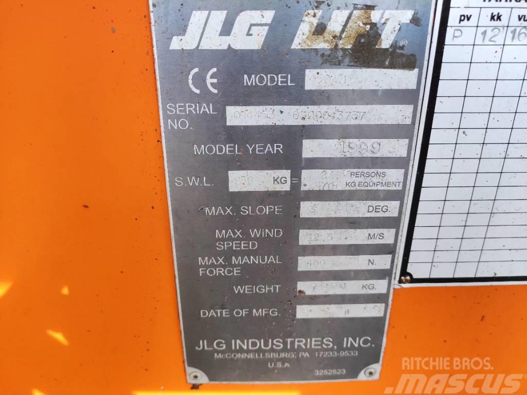 JLG 450 AJ Karos emelők