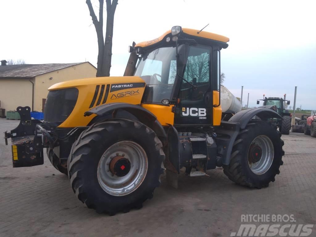 JCB Fastrac 3230 Traktorok