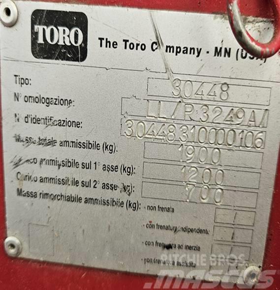 Toro GROUNDSMASTER 4000D Ráülős fűnyírók