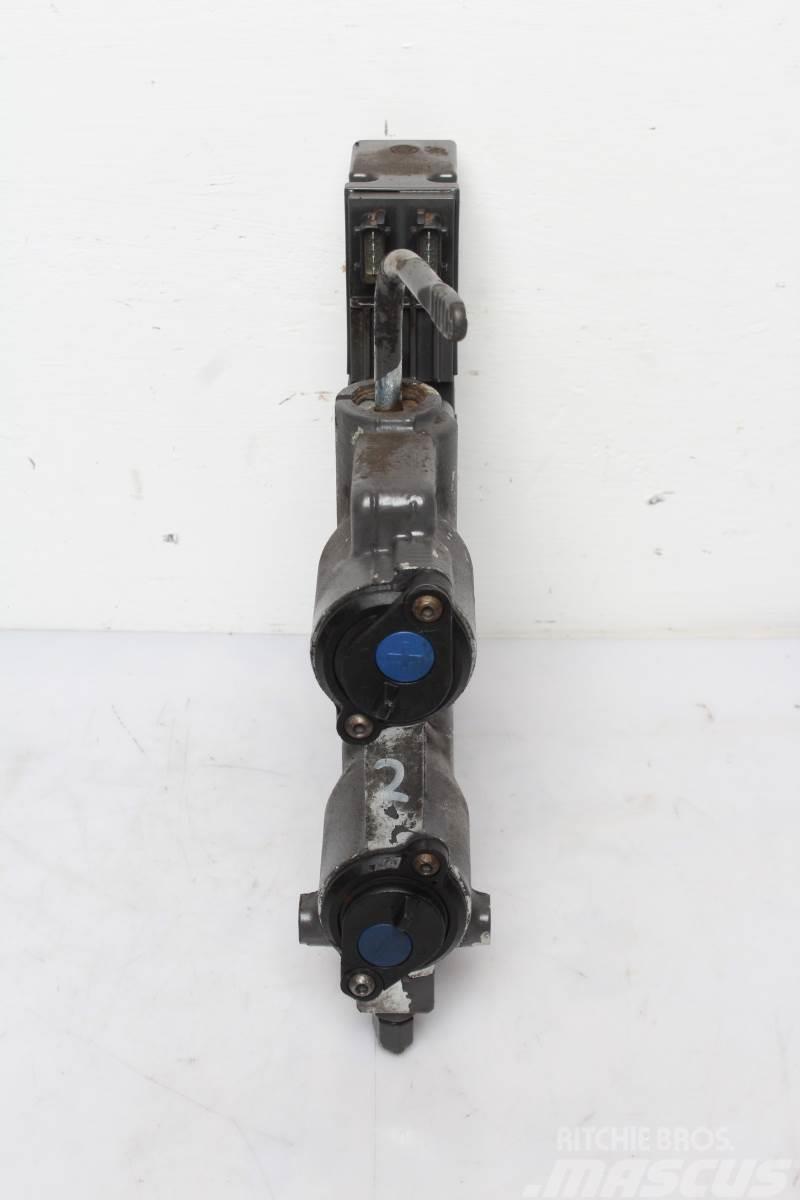 Valtra S374 Remote control valve Hidraulika