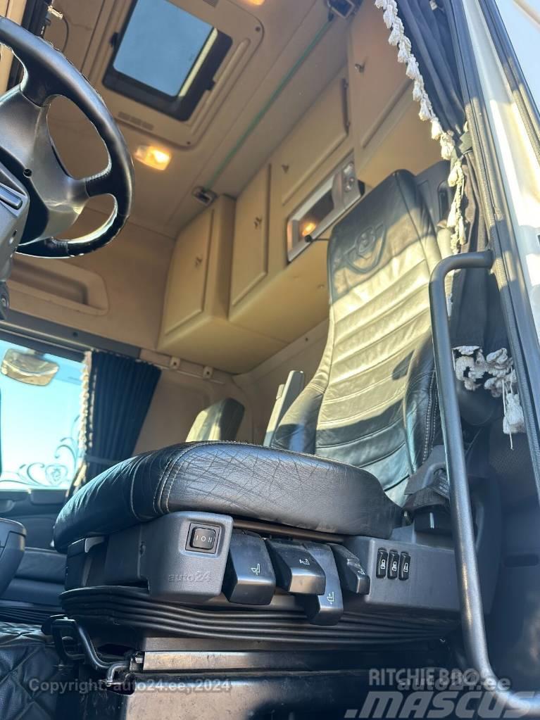 Scania R 560 LA Nyergesvontatók