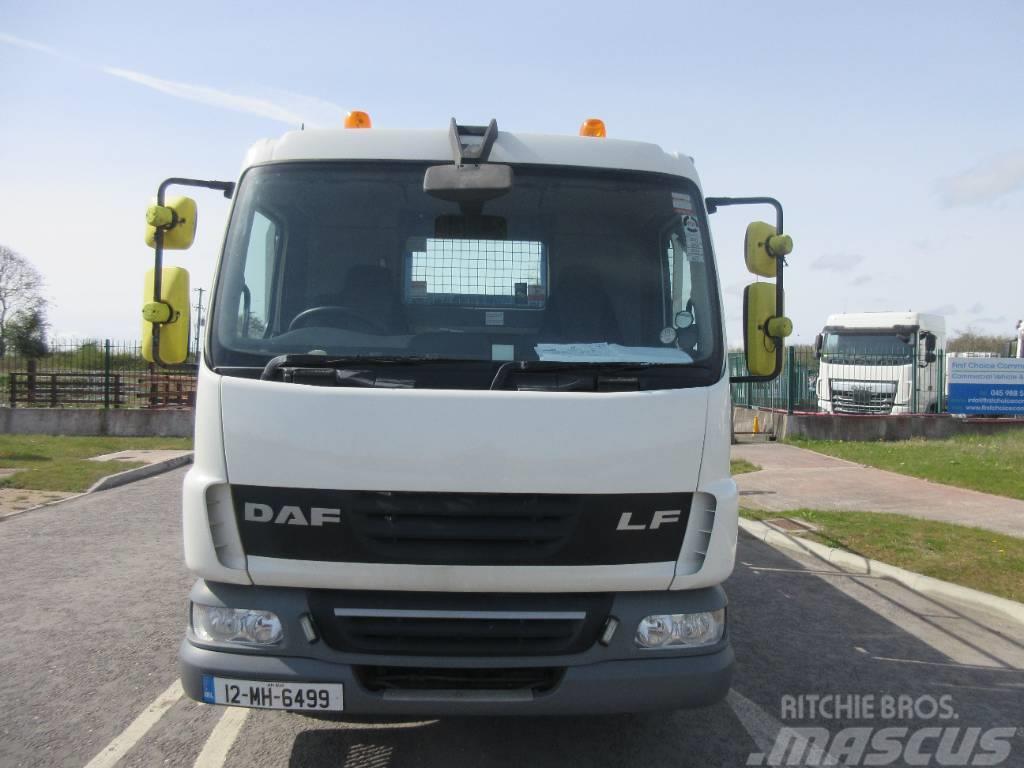 DAF 45.210 ATI Platós/Csörlős teherautók