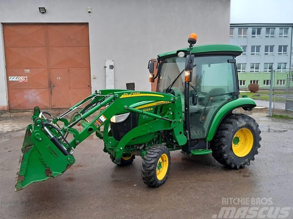 John Deere 3045 R Kompakt traktorok