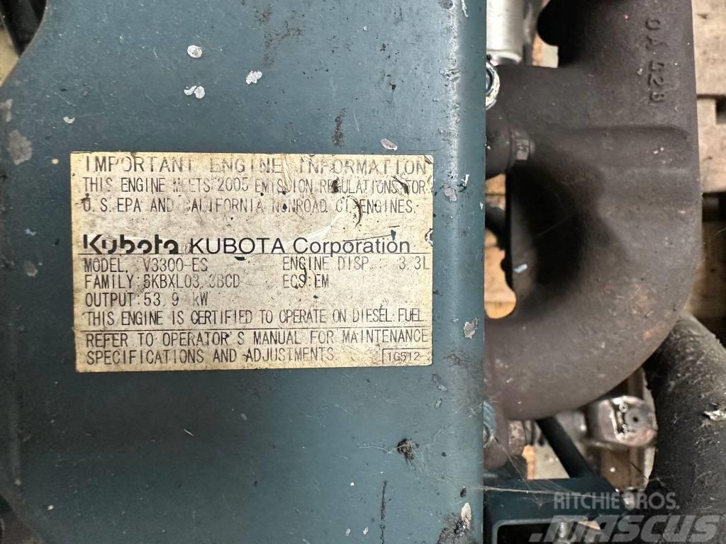 Kubota V3300-ES ENGINE Motorok