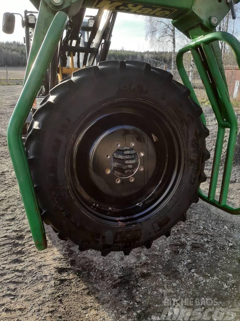 BKT radodlings hjul komplett Egyéb traktor tartozékok