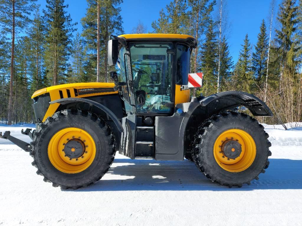 JCB Fastrac 4220 Nordic Edition Traktorok