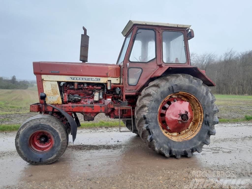 International FARMLL 966 og 946 4 WD Traktorok