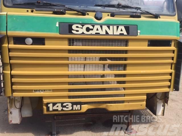 Scania 143-450 Vezetőfülke és belső tartozékok