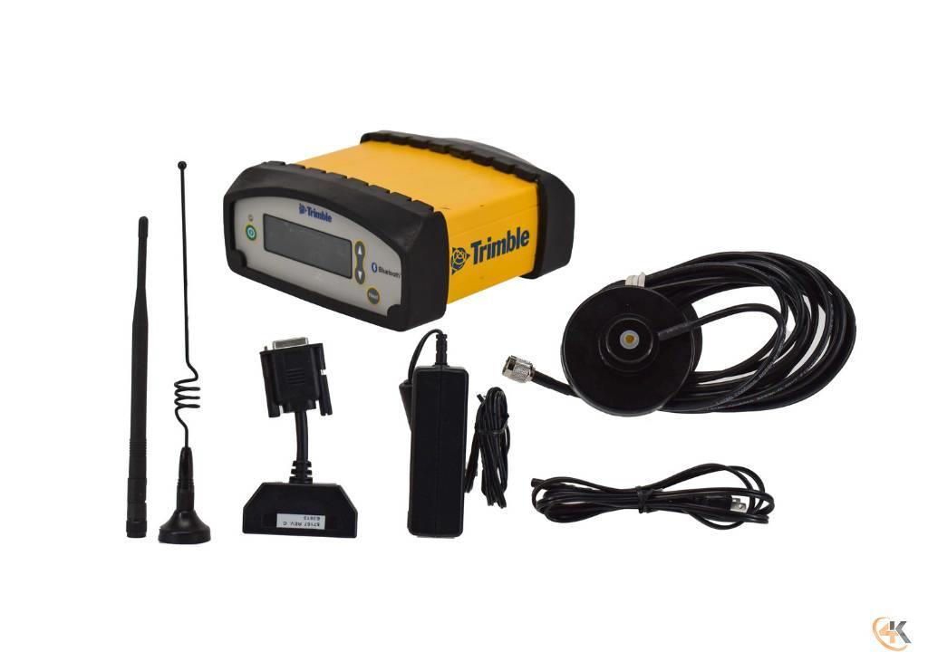 Trimble SNB900 GPS Radio Repeater w/ Internal 900MHz Radio Egyéb alkatrészek