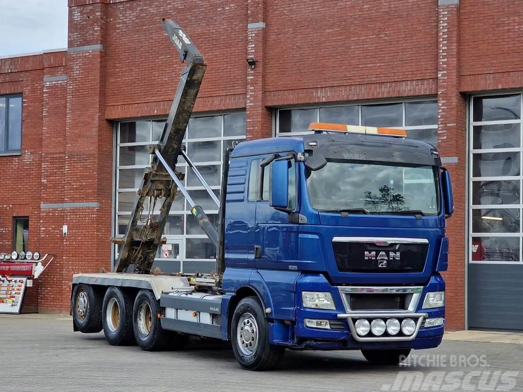 MAN TGX 35.480 8x4*4 - Hooklift - Steering axle - Euro Horgos rakodó teherautók