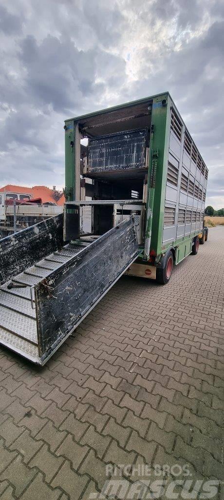  Przyczepa 2 osiowa do transportu zwierząt Állatszállító pótkocsik