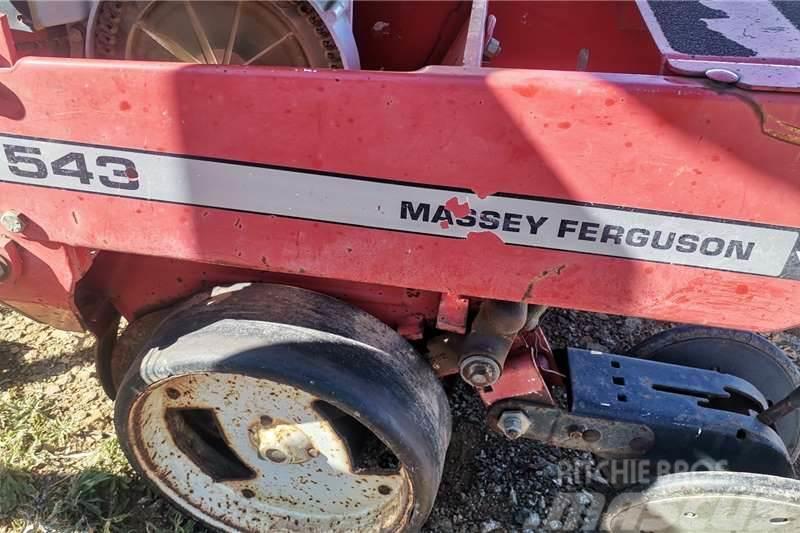 Massey Ferguson 4 Row Massey Ferguson 543 Planter Egyéb
