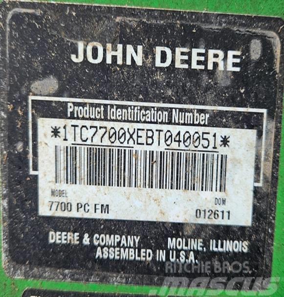 John Deere 7700 Ráülős fűnyírók