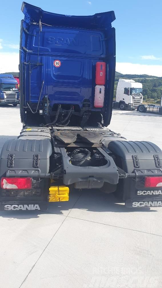 Scania R 450 LA Nyergesvontatók