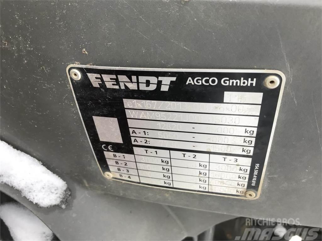 Fendt 933 Vario Traktorok