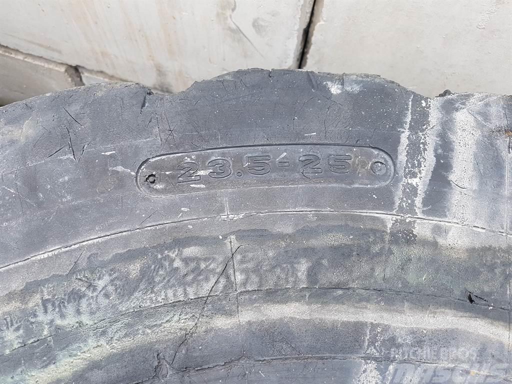 Goodyear 23.5-25 - Tyre/Reifen/Band Gumiabroncsok, kerekek és felnik