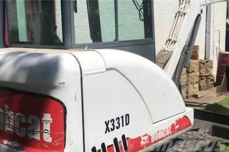 Bobcat X331D 3.1 Ton Excavator Traktorok