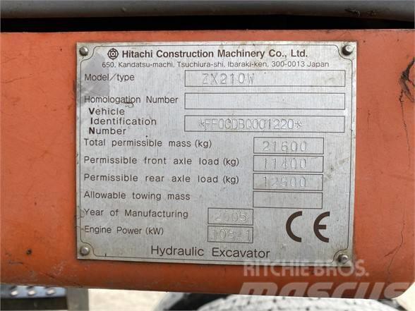 Hitachi ZX 210 W Gumikerekes kotrók