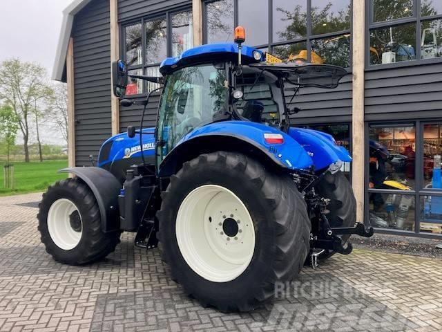 New Holland T 7.210 AC Traktorok