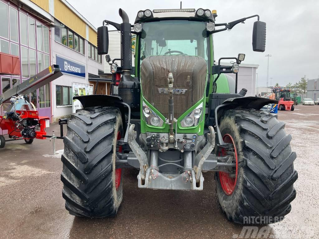 Fendt 828 Vario Traktorok