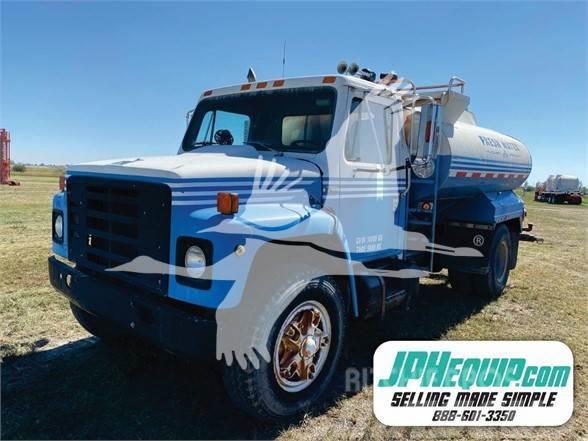 International S1900 Vízszállító teherautók