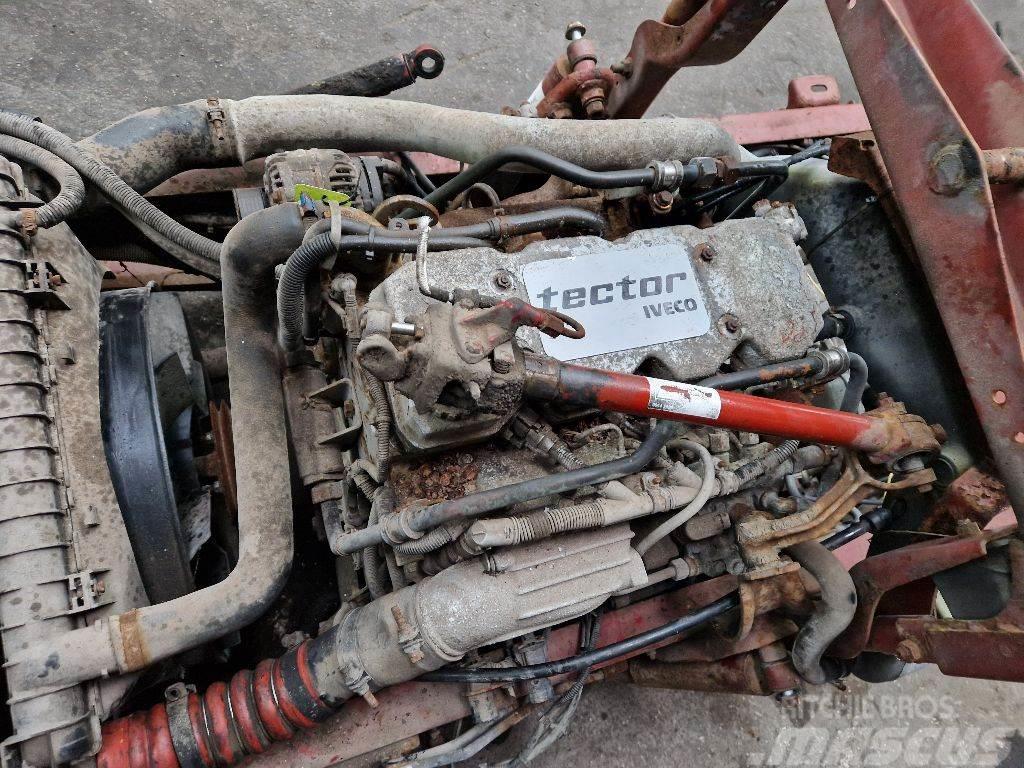 Iveco TECTOR F4AE0481C Motorok