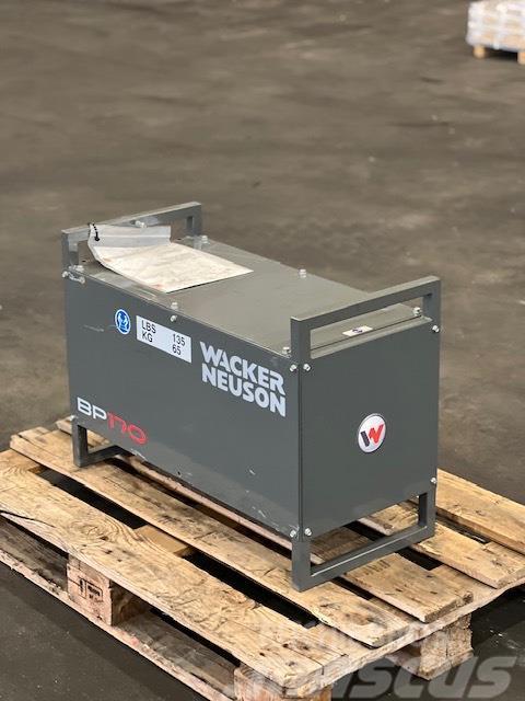 Wacker Neuson GOULDS NPE/NPE-F Fűtő és Hűtő felszerelések