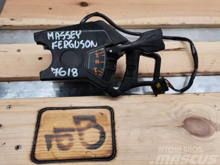 Massey Ferguson 7618 {Rewers Vezetőfülke és belső tartozékok