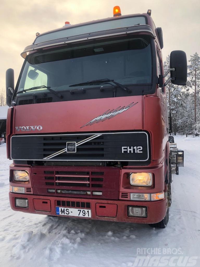 Volvo FH 12 460 erdészeti gépszállító teherautók
