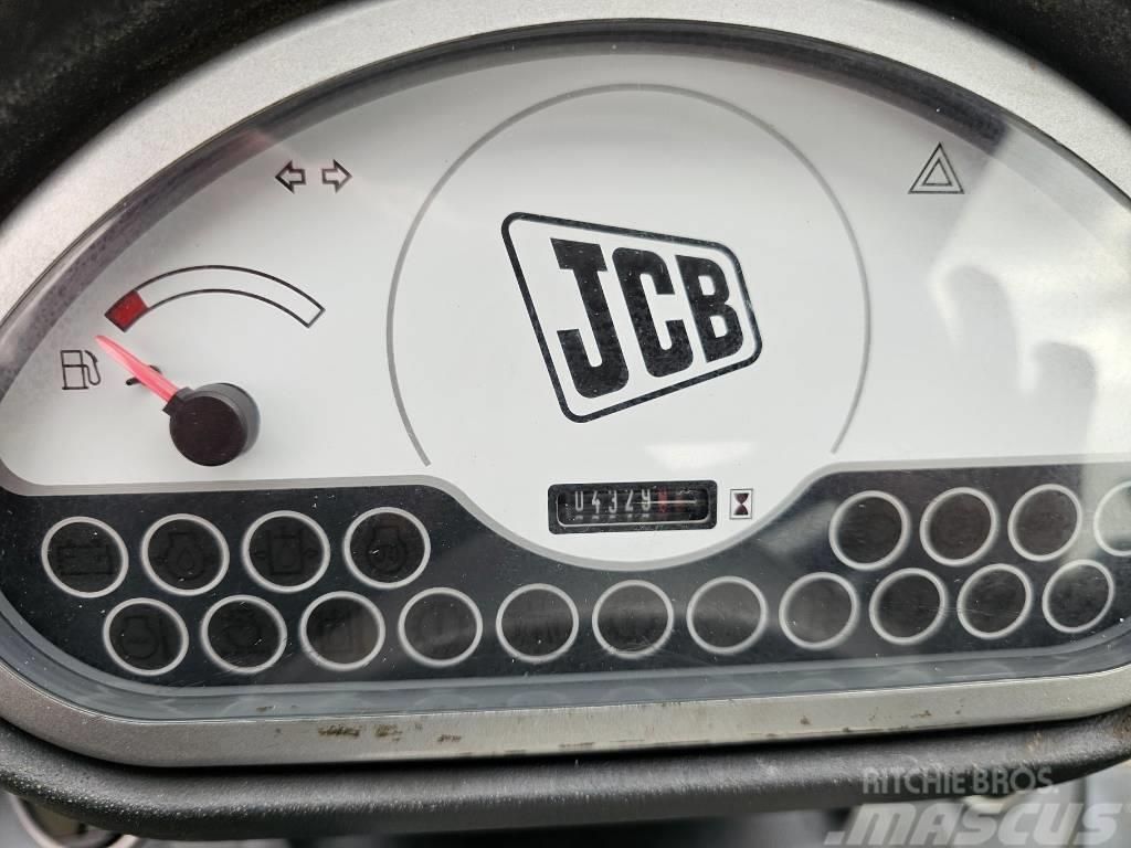 JCB 406 Gumikerekes homlokrakodók