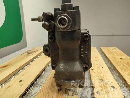 Fendt 824 Favorit (883271) hydraulic pump Hidraulika