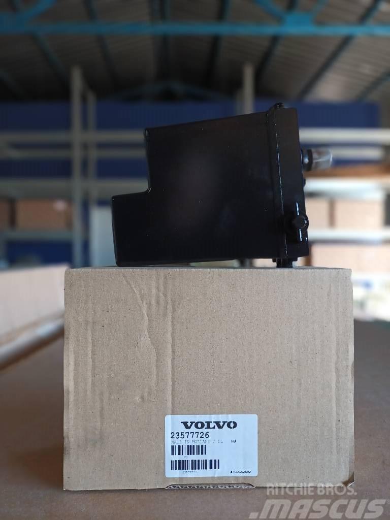 Volvo HAND PUMP 23577726 Vezetőfülke és belső tartozékok