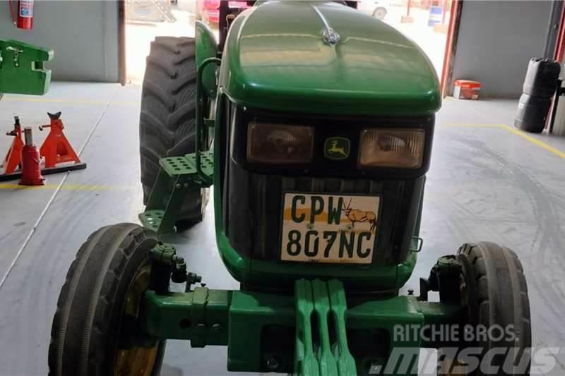 John Deere 5055E MOD Traktorok