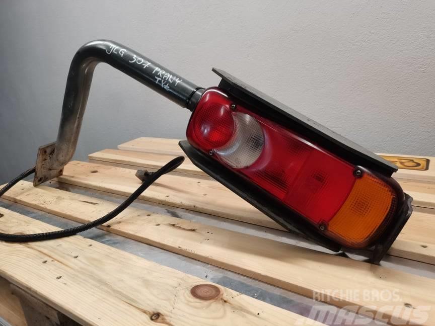 JLG 307 right headlamp handle Vezetőfülke és belső tartozékok