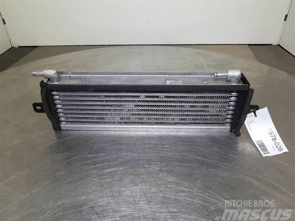 CASE 621D-Denso MNY70266601B2C-Airco condenser/koeler Alváz és felfüggesztés