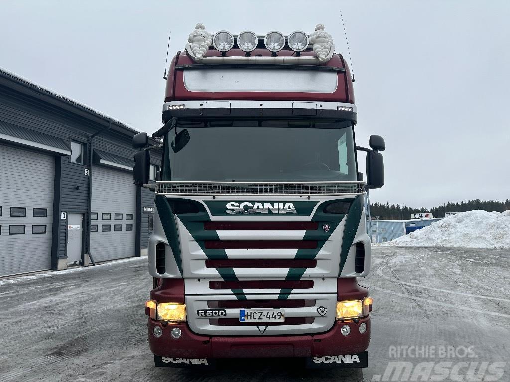 Scania R500 6x2 hiab nosturilla Nyergesvontatók