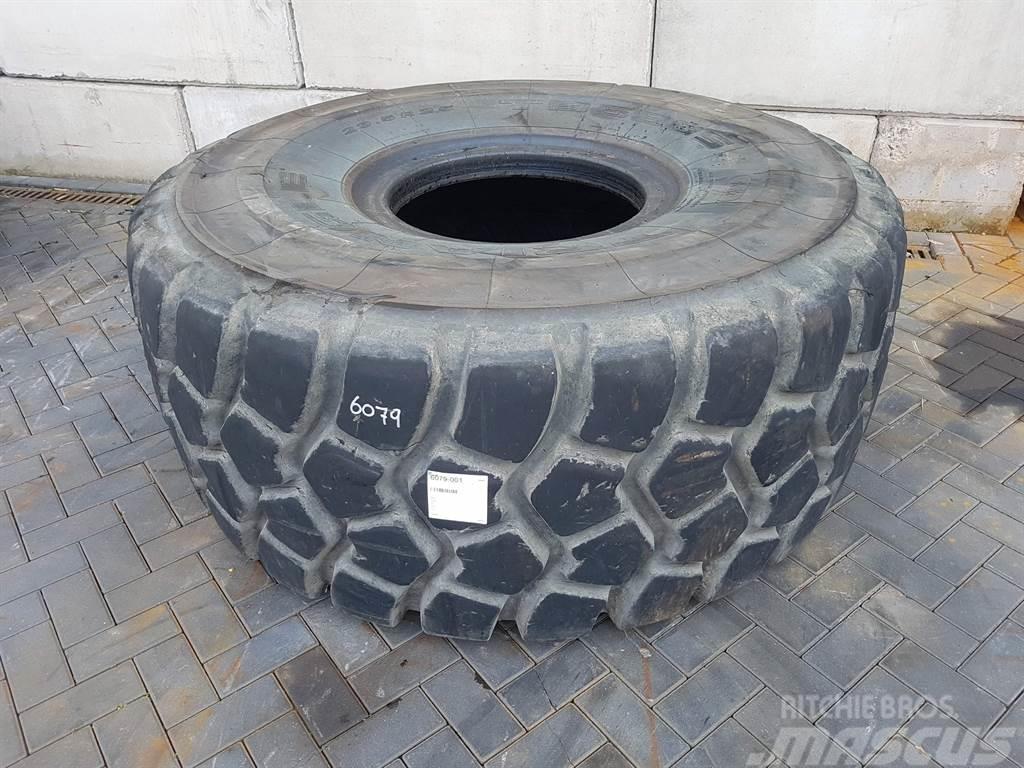 Triangle 29.5R25 - Tyre/Reifen/Band Gumiabroncsok, kerekek és felnik