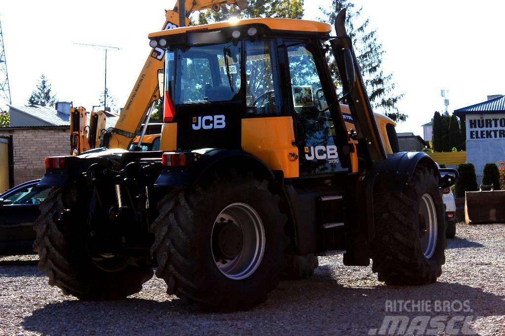 JCB FASTRAC 3230 XTRA Traktorok