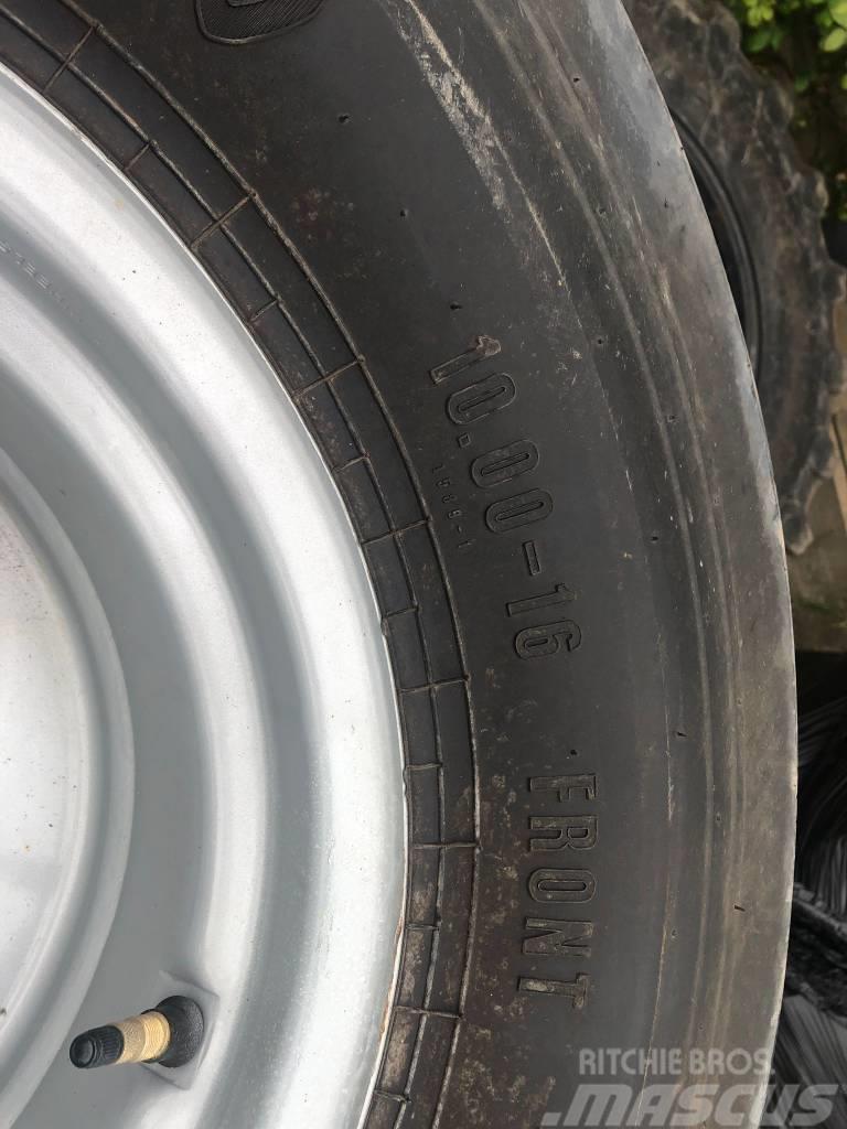 Massey Ferguson 10.00 16CP 10PR Wheels & Tyres Gumiabroncsok, kerekek és felnik