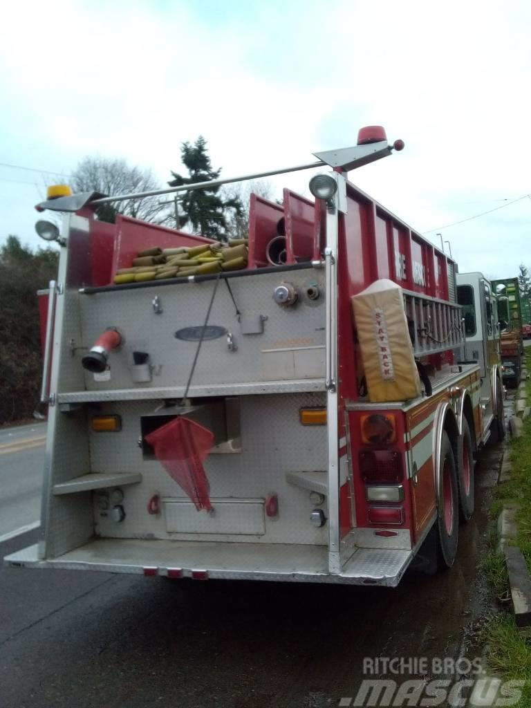  PIERCE FIRE TRUCK 6V92 Tűzoltó
