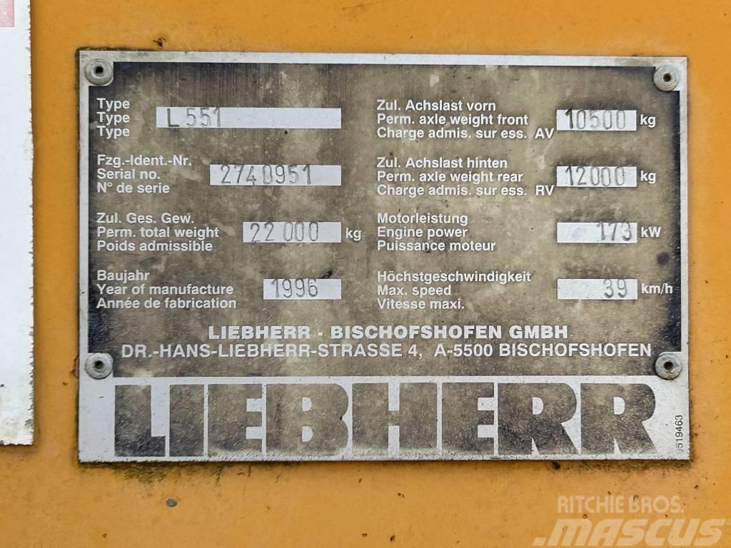 Liebherr L 551 Gumikerekes homlokrakodók