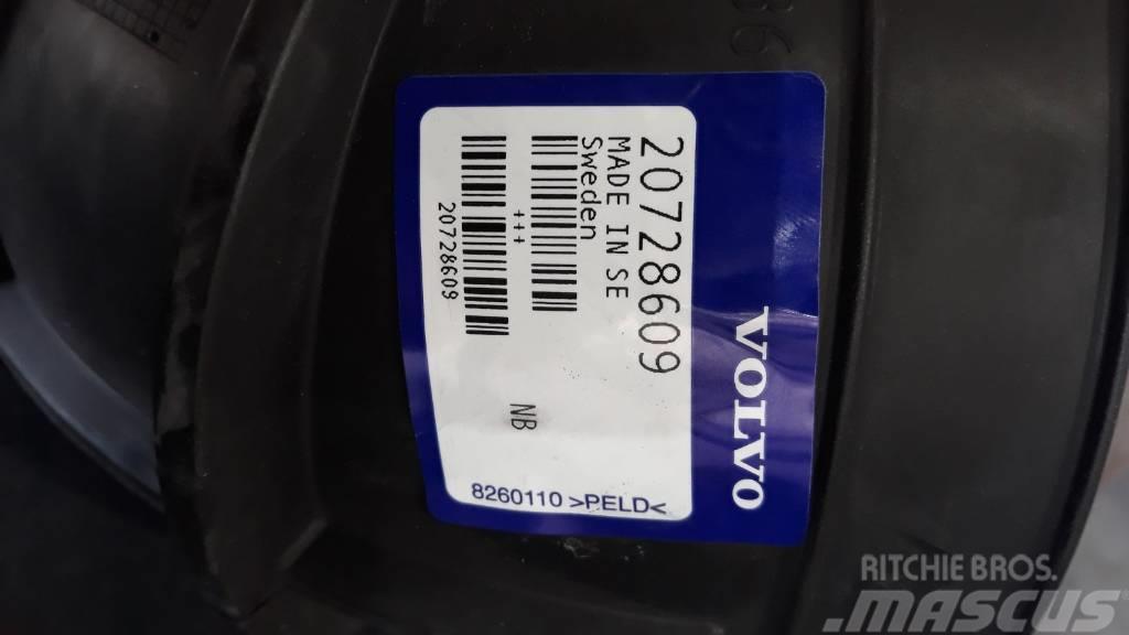 Volvo AIR INTAKE 20728609 Motorok