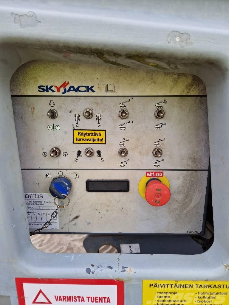 SkyJack SJ 45 T Teleszkópos emelők