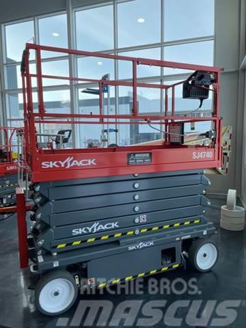 SkyJack SJ4740 Electric Scissor Lift Ollós emelők