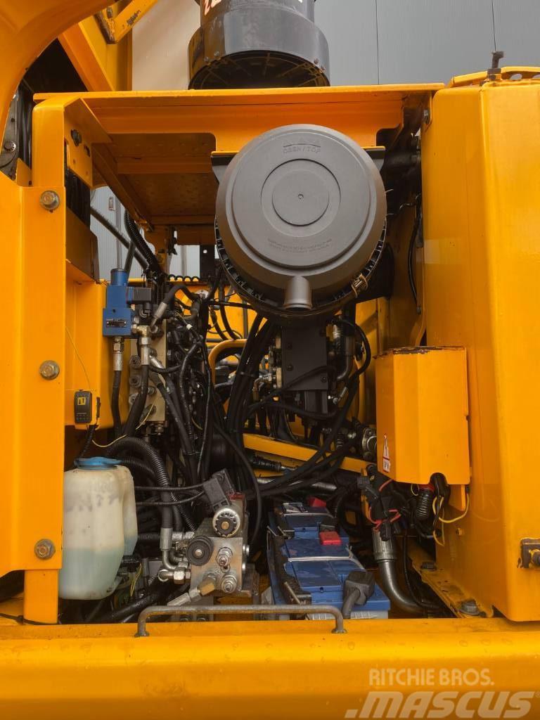 JCB JS200W  --  Generator  --  rotating grapple Hulladékkezelő gépek