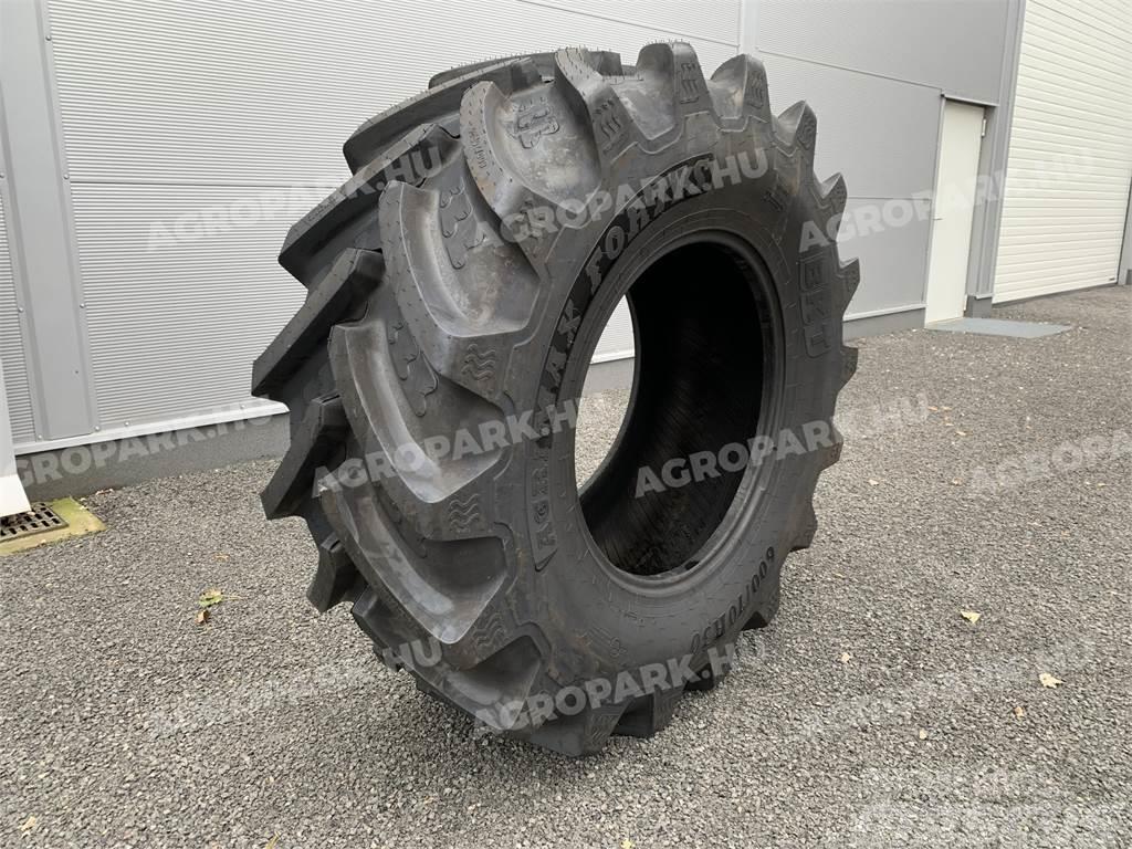 BKT tire in size 600/70R30 Gumiabroncsok, kerekek és felnik
