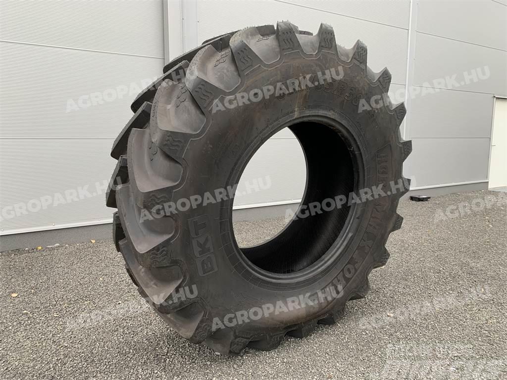 BKT tire in size 650/85R38 Gumiabroncsok, kerekek és felnik