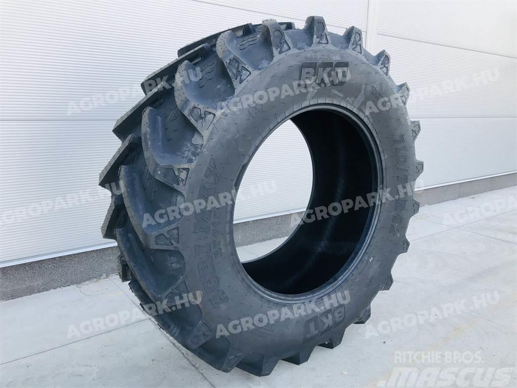 BKT tire in size 710/70R42 Gumiabroncsok, kerekek és felnik