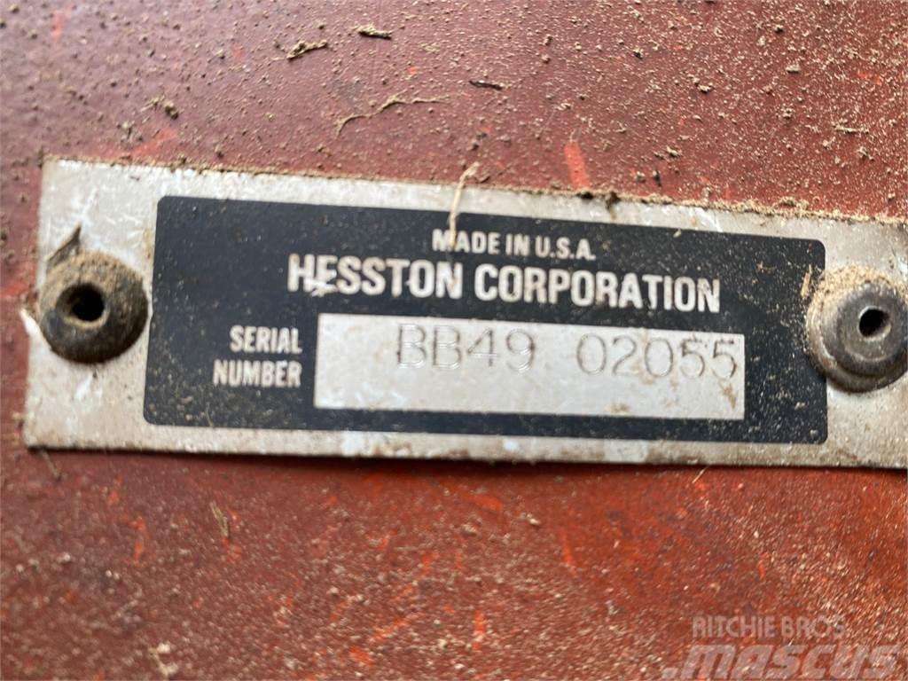 Hesston 4900 Szögletes bálázók